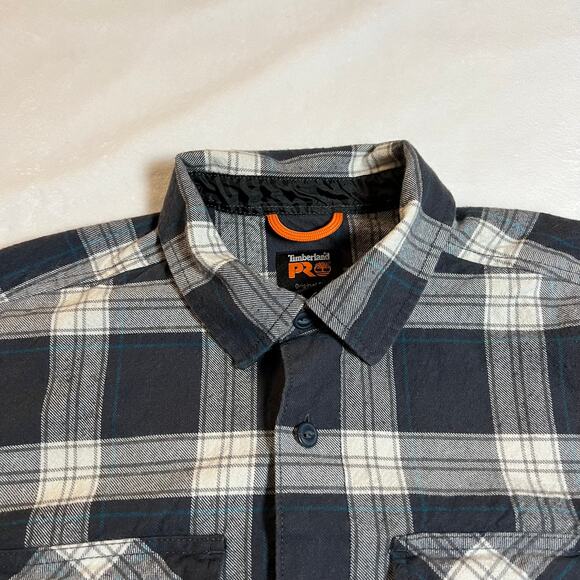 Timberland Pro Men's Plaid Flannel Button Up Shirt Size Medium Workwear Casual - Picture 3 of 10